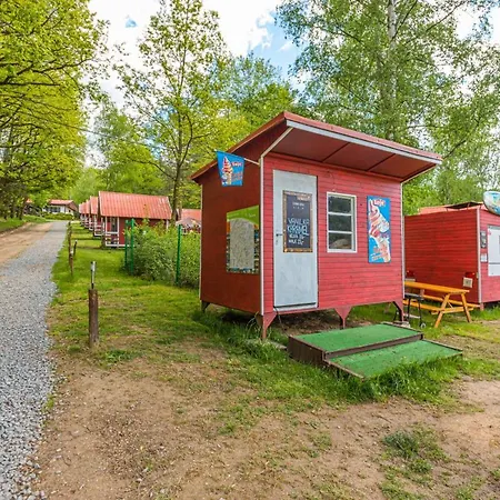 Andelska Laguna Slapy 营地